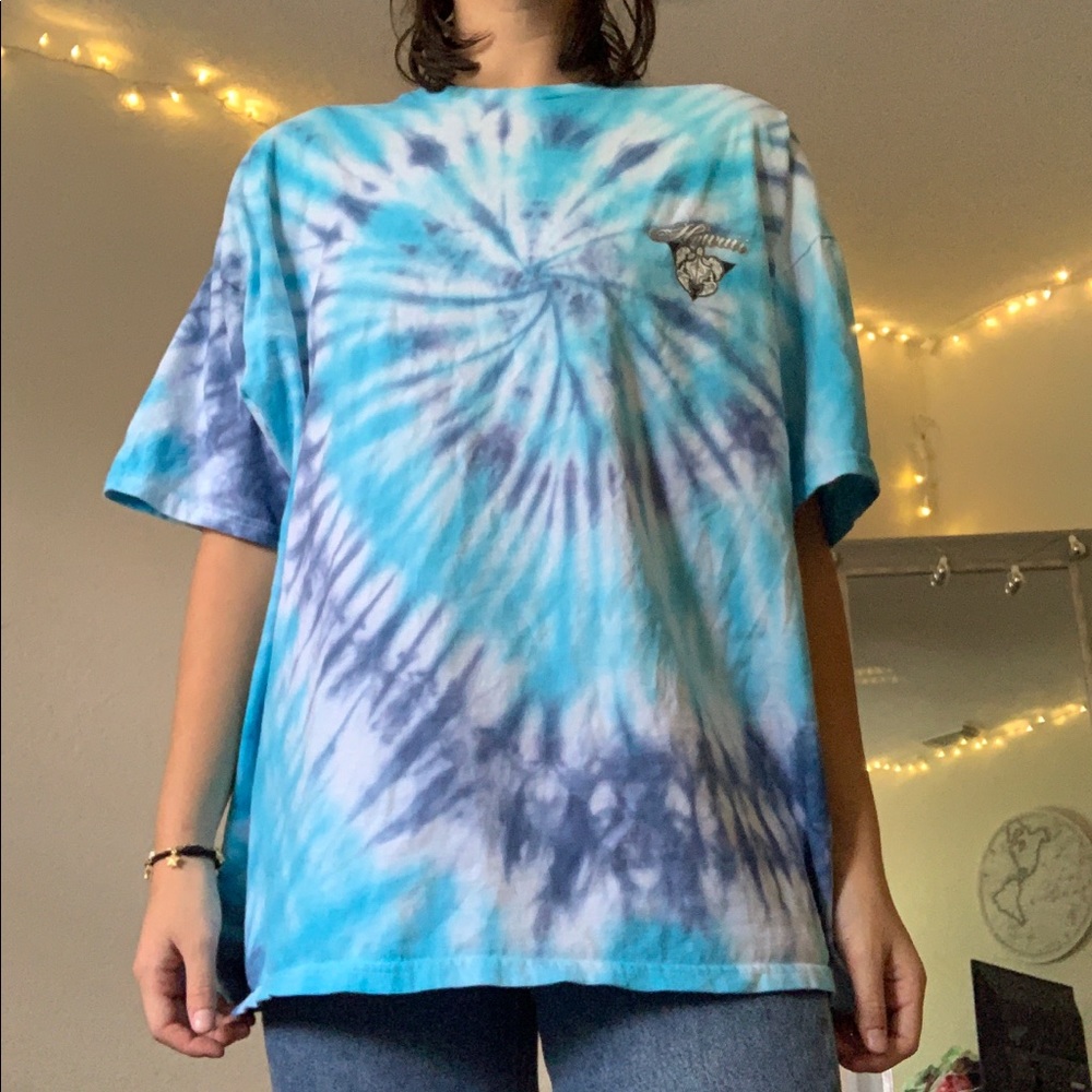 Hawaiian tribal turtle custom tie dye T-shirt